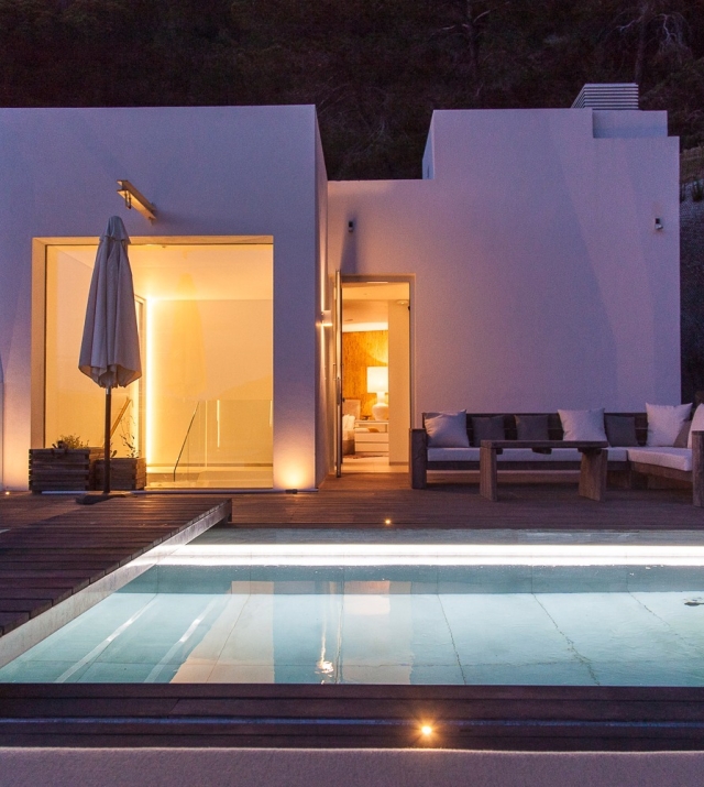 Resa estates Ibiza modern villa Cala llonga golf sale te koop house exterior night.jpg
